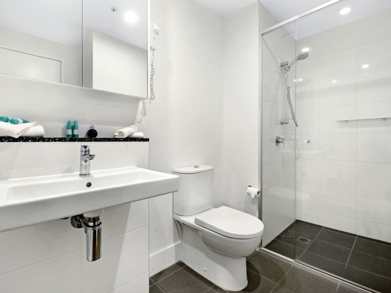 11/2729-2733 Gold Coast Highway, Surfers Paradise QLD 4217