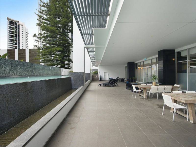 11/2729-2733 Gold Coast Highway, Surfers Paradise QLD 4217