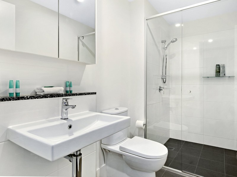 11/2729-2733 Gold Coast Highway, Surfers Paradise QLD 4217