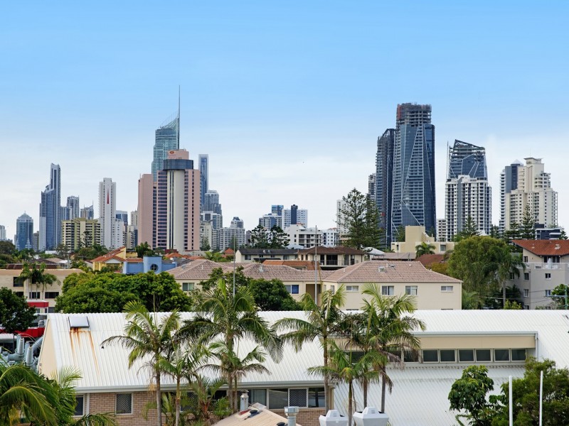 11/2729-2733 Gold Coast Highway, Surfers Paradise QLD 4217