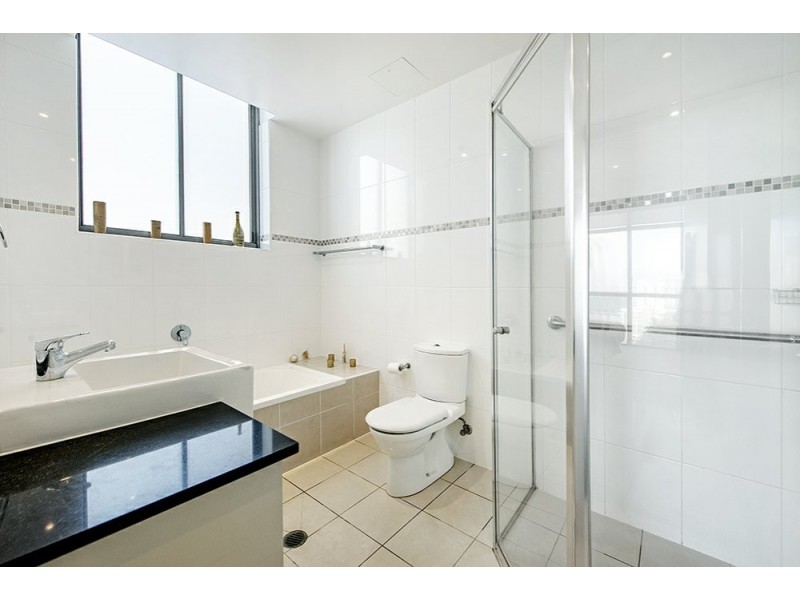 1402/18 Cypress Avenue, Surfers Paradise QLD 4217