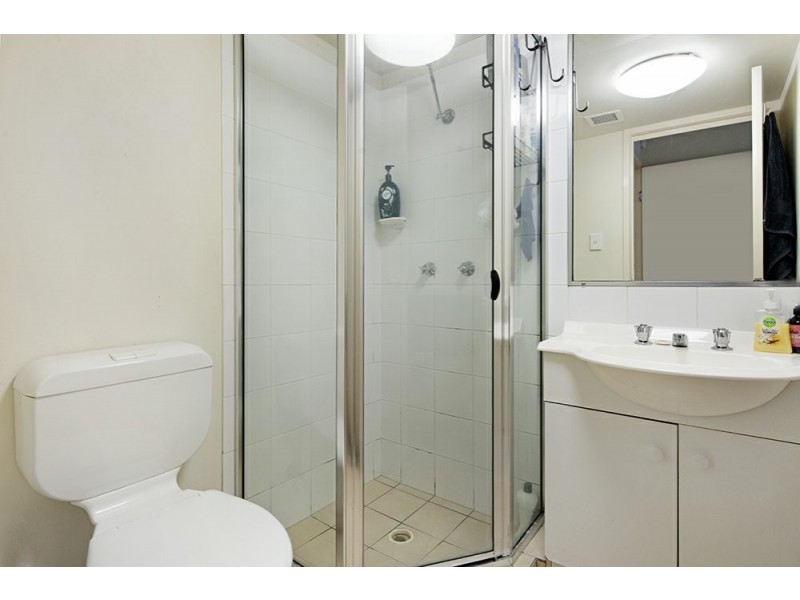 4/129-131 Currumburra Road, Ashmore QLD 4214