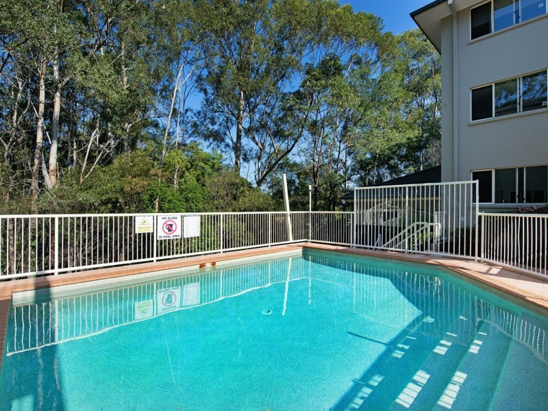 4/129-131 Currumburra Road, Ashmore QLD 4214