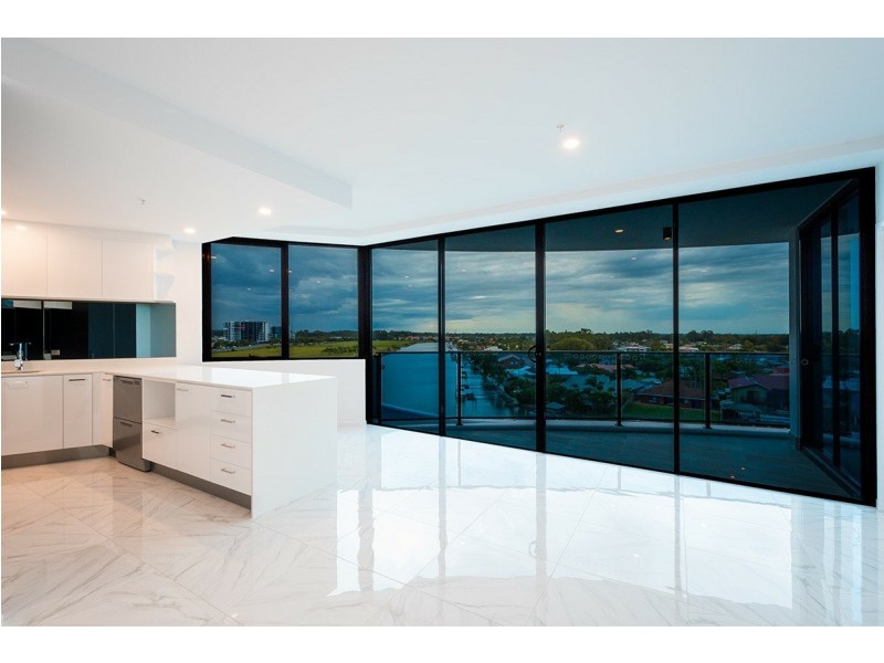 4501/5 Harbour Side Court, Biggera Waters QLD 4216