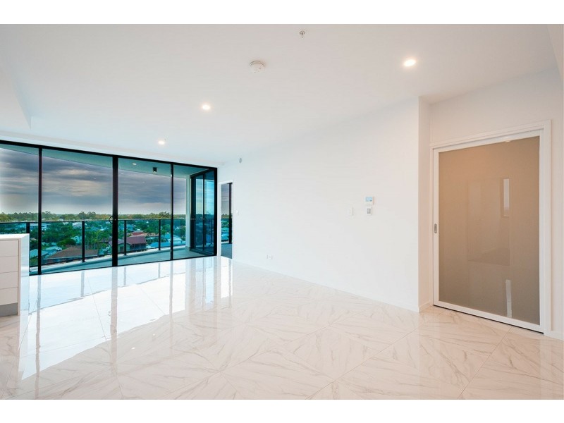 4501/5 Harbour Side Court, Biggera Waters QLD 4216