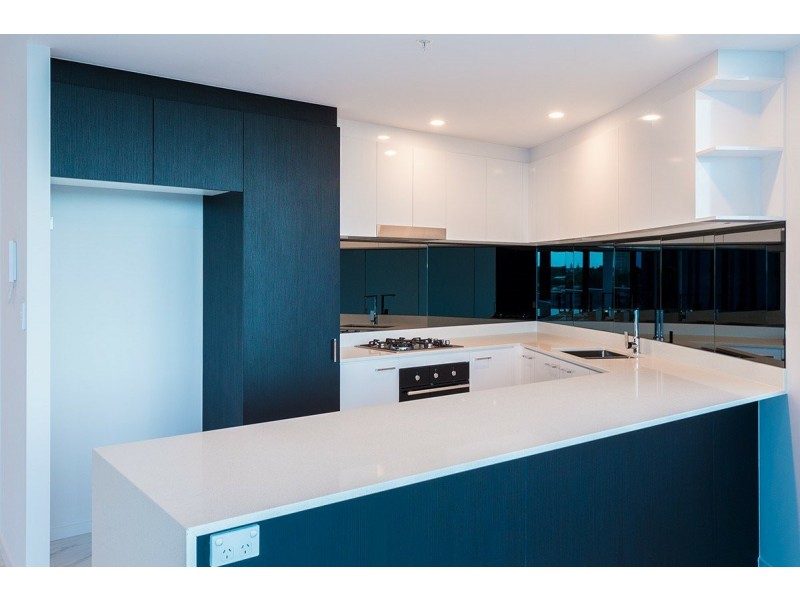 4501/5 Harbour Side Court, Biggera Waters QLD 4216