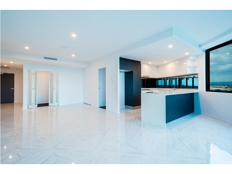 4501/5 Harbour Side Court, Biggera Waters QLD 4216