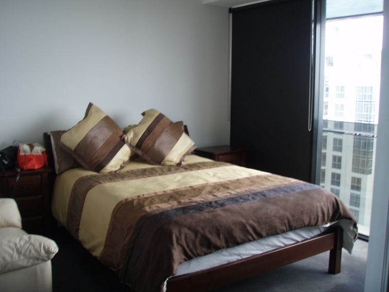 9 Ferny Avenue, Surfers Paradise QLD 4217