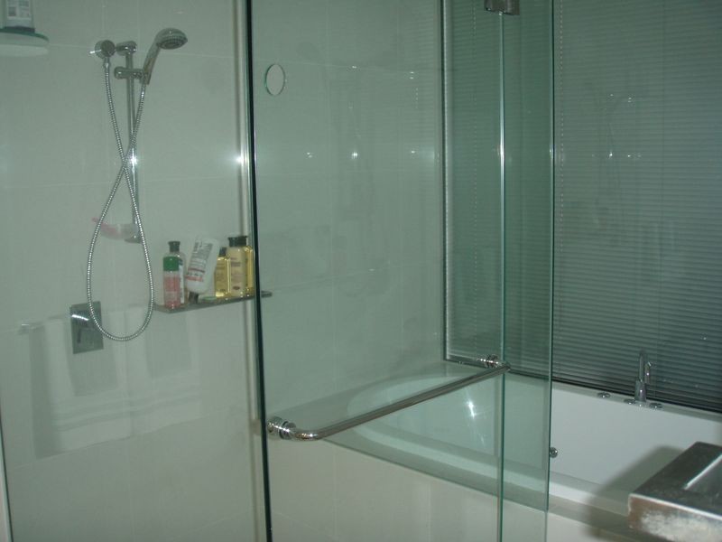 9 Ferny Avenue, Surfers Paradise QLD 4217