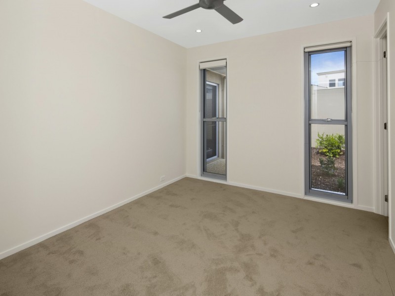 number Vardon Lane, Sanctuary Cove QLD 4212