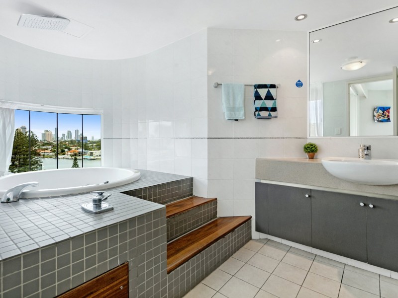 902/7 Mallana Street, Surfers Paradise QLD 4217