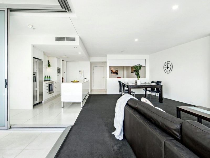 2907/9 Hamilton Avenue, Surfers Paradise QLD 4217