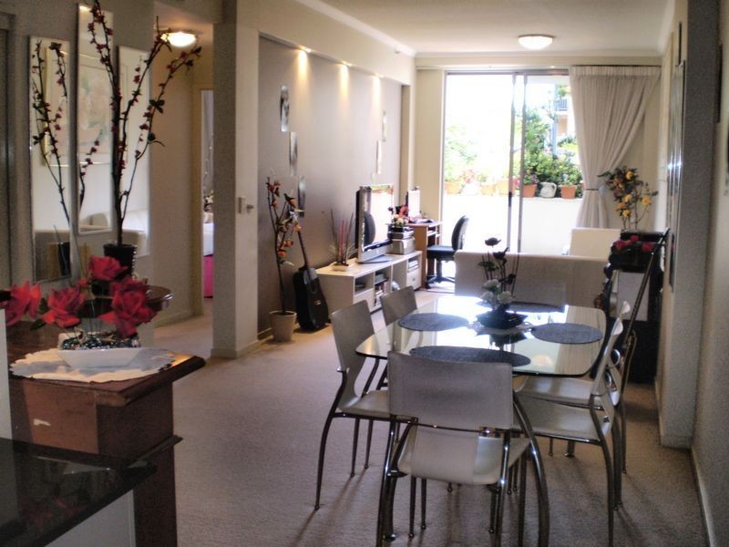 312/23 Cypress Avenure, Surfers Paradise QLD 4217