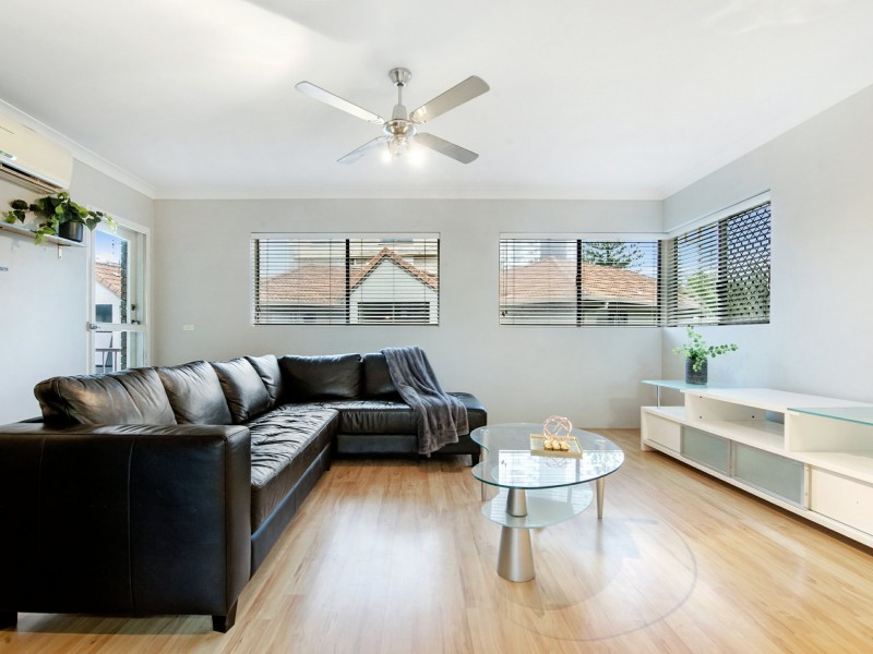 14/11 Old Burleigh Road, Surfers Paradise QLD 4217