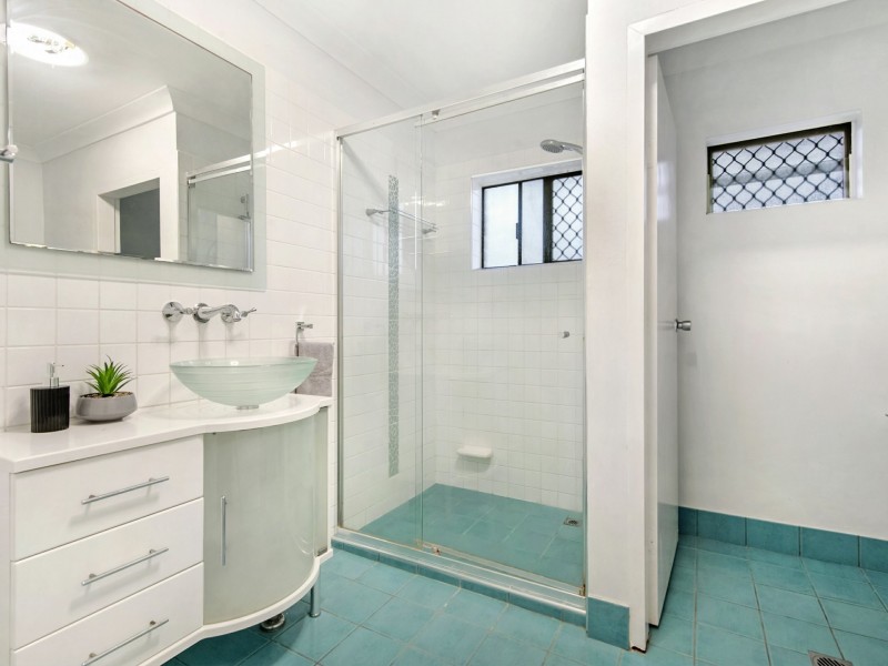 14/11 Old Burleigh Road, Surfers Paradise QLD 4217