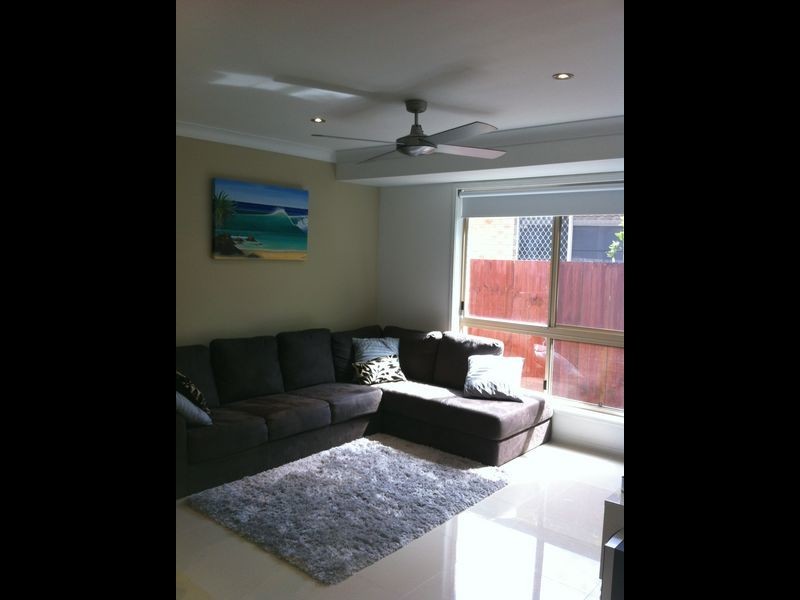 1/14 Walker Avenue, Palm Beach QLD 4221