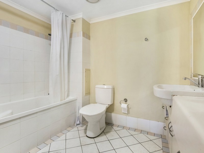 122 A & B/1-8 Paradise Island, Surfers Paradise QLD 4217