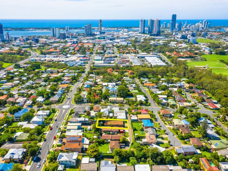 1 & 2/24A Beale Street, Southport QLD 4215