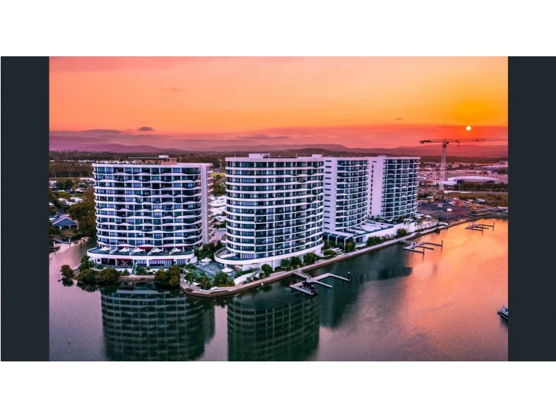 5 ‘Waterpoint’ Harbourside Court, Biggera Waters QLD 4216