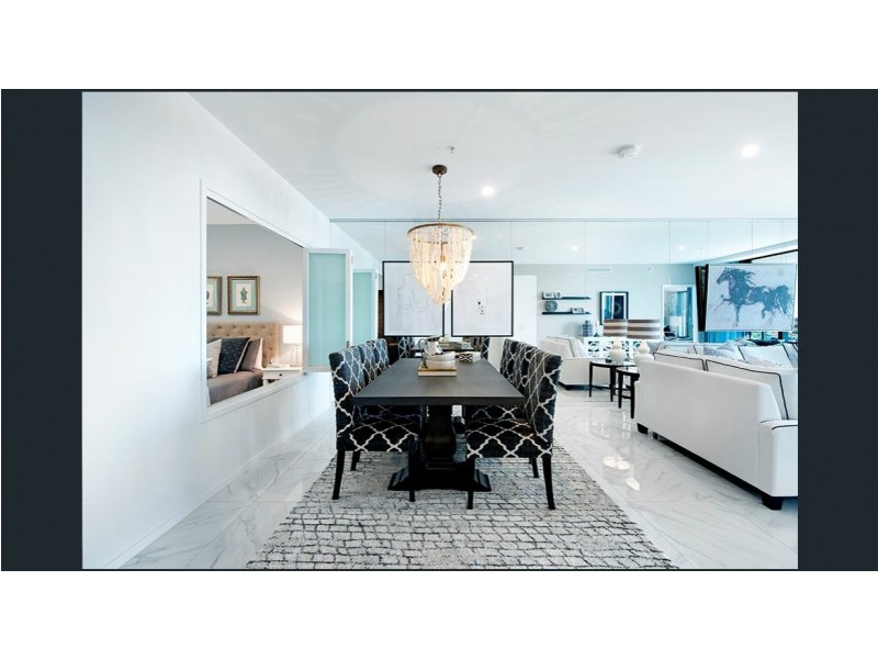 5 ‘Waterpoint’ Harbourside Court, Biggera Waters QLD 4216