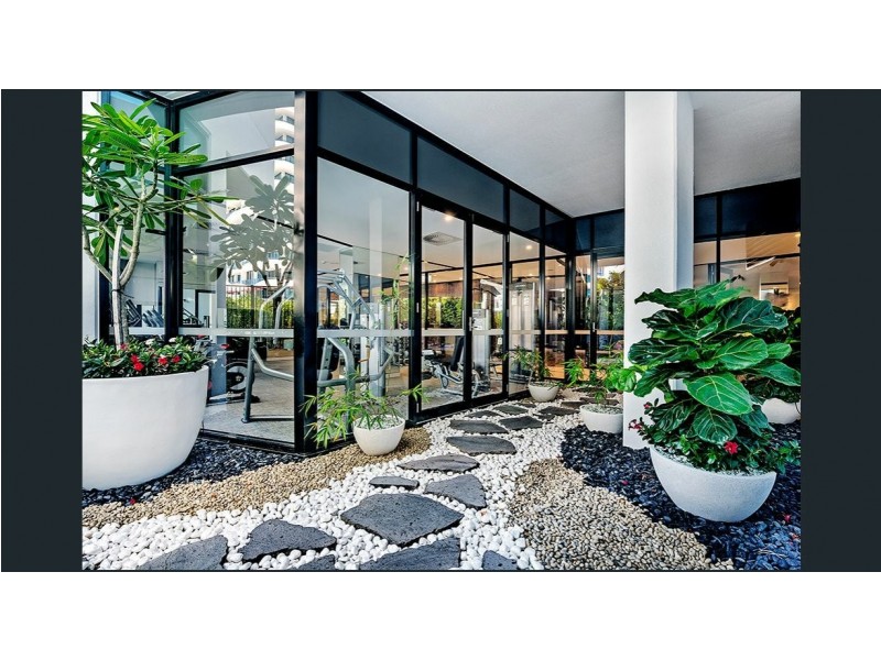 5 ‘Waterpoint’ Harbourside Court, Biggera Waters QLD 4216