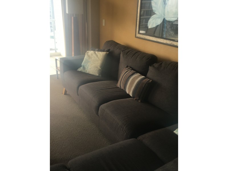 23 Ferny Avenue, Surfers Paradise QLD 4217