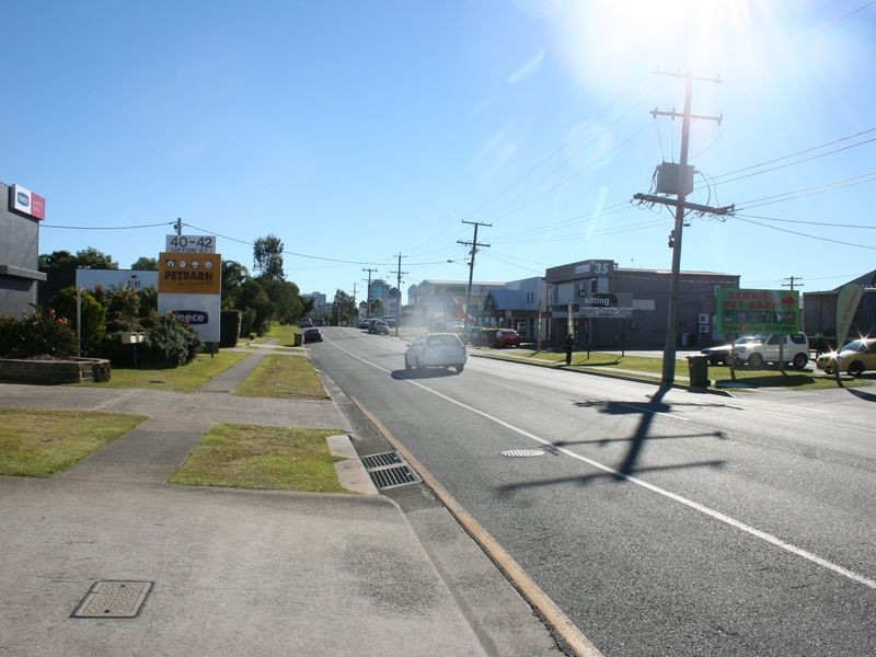 27 Upton, Bundall QLD 4217