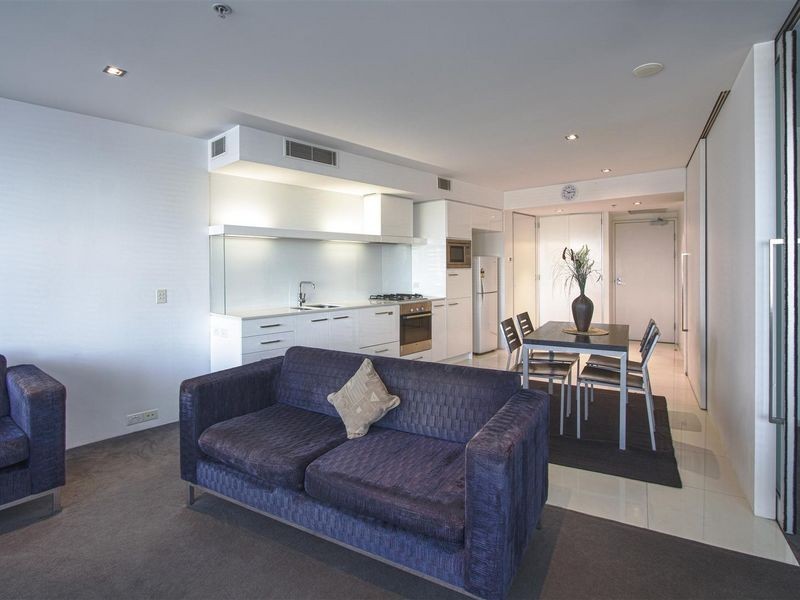 407/9 Hamilton Ave, Surfers Paradise QLD 4217