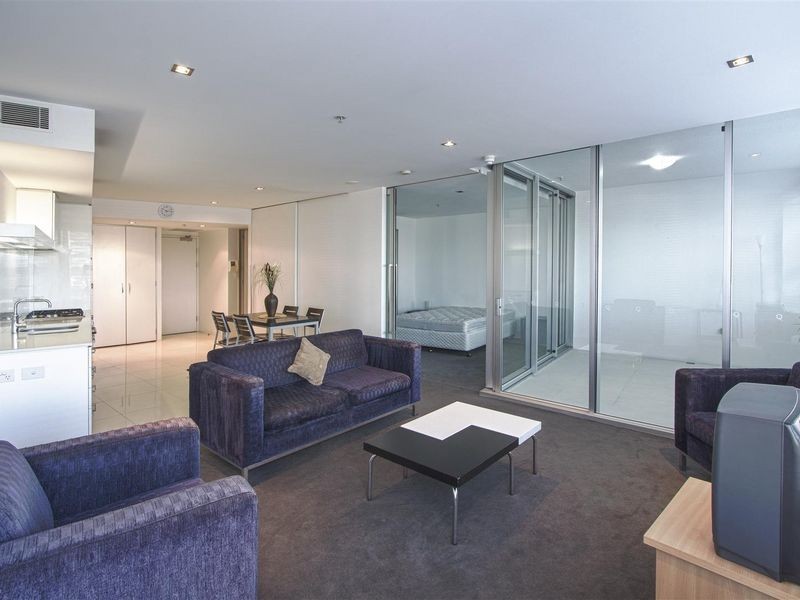 407/9 Hamilton Ave, Surfers Paradise QLD 4217