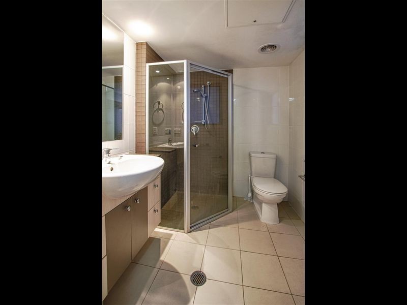 336/21-23 Cypress Avenue, Surfers Paradise QLD 4217