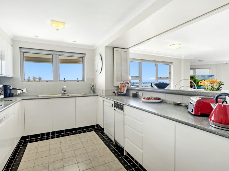 175/12 Commodore Drive, Surfers Paradise QLD 4217