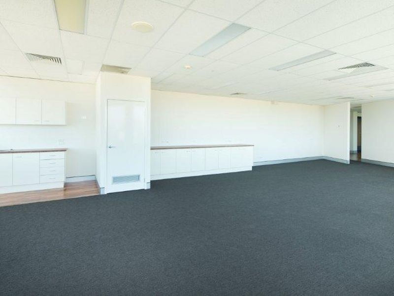 128 Bundall Road, Bundall QLD 4217