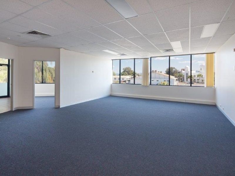 128 Bundall Road, Bundall QLD 4217