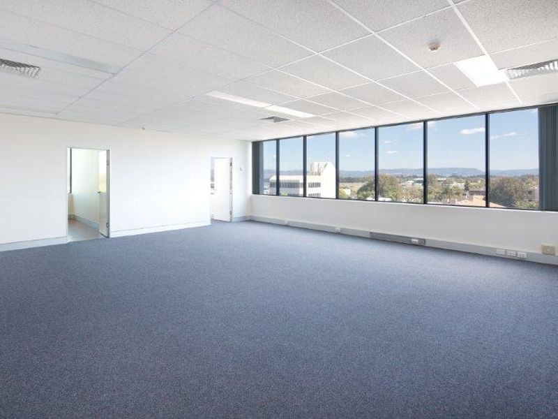 128 Bundall Road, Bundall QLD 4217