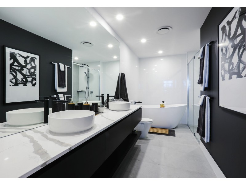 Biggera Waters QLD 4216