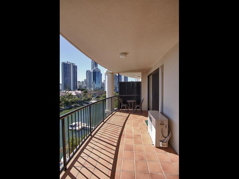 22/12 Paradise Island, Surfers Paradise QLD 4217