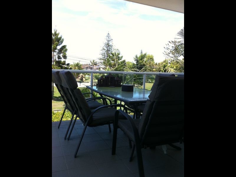 5-7 Aruma Street, Chevron Island QLD 4217