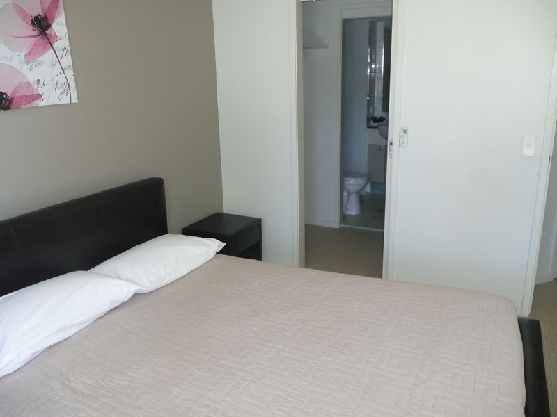 334 23-27 Cypress Avenue, Surfers Paradise QLD 4217