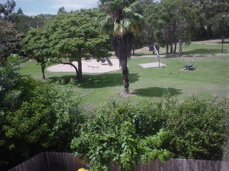 2/13 Maltman Av, Southport QLD 4215