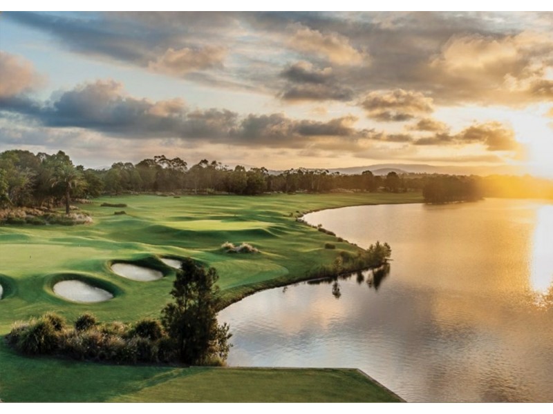 Hope Island QLD 4212