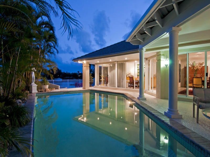 2 Moomba Court, Sorrento QLD 4217