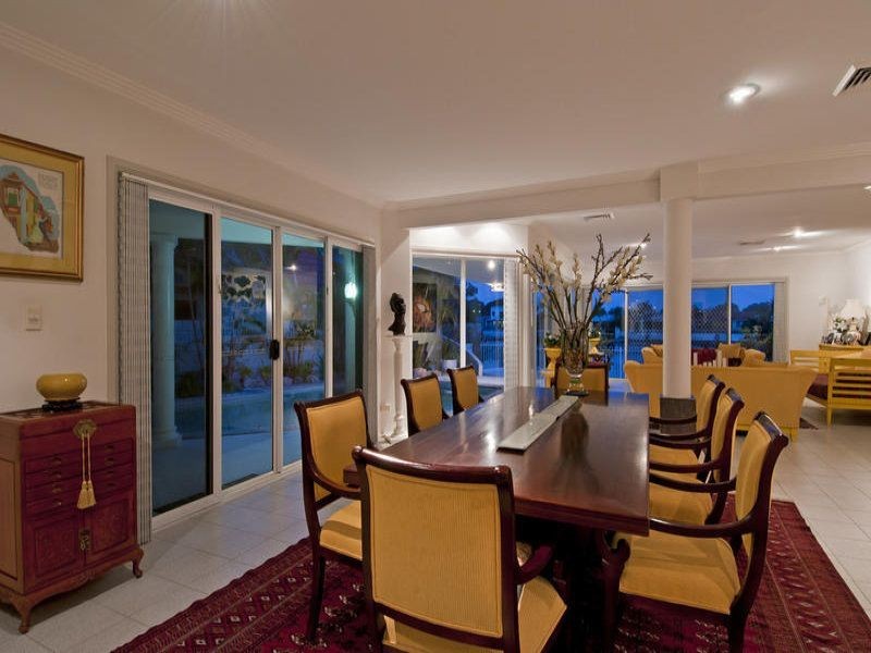 2 Moomba Court, Sorrento QLD 4217