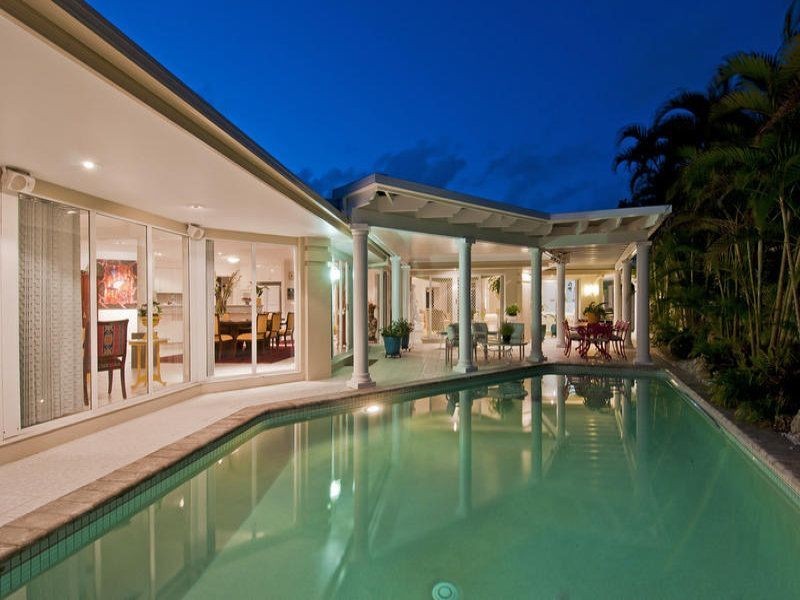 2 Moomba Court, Sorrento QLD 4217