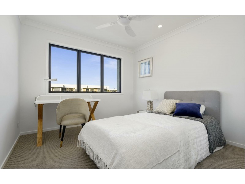 Hope Island QLD 4212