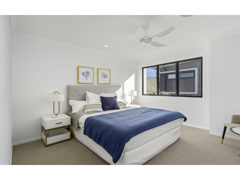 Hope Island QLD 4212