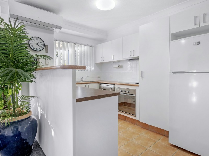 8/31-33 Mawarra Street, Surfers Paradise QLD 4217