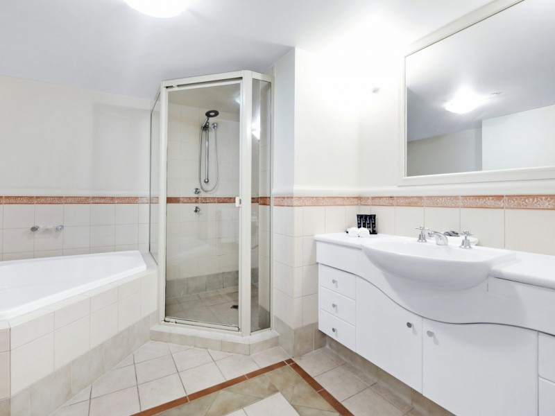 1602/5-19 Palm Avenue, Surfers Paradise QLD 4217