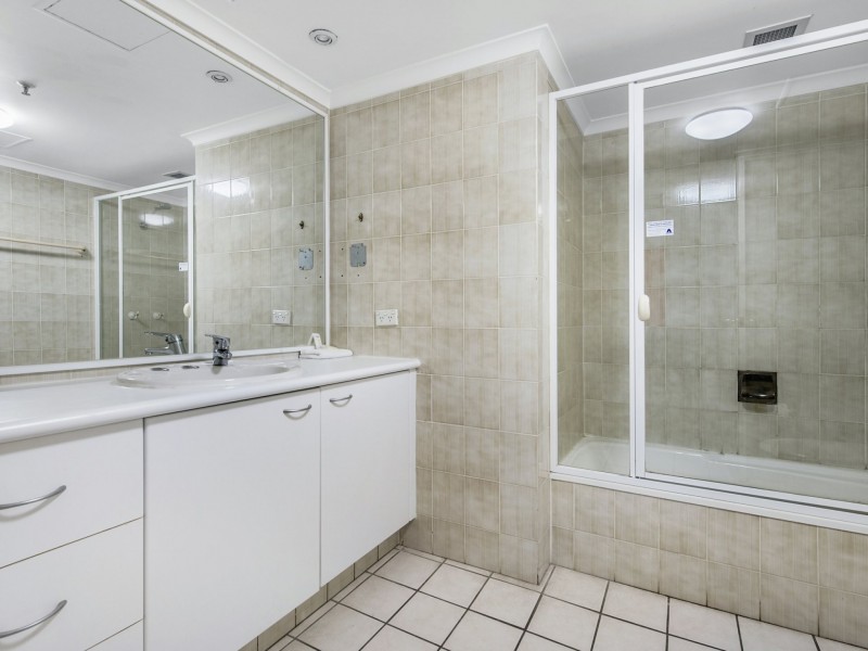 22C/30 Laycock Street, Surfers Paradise QLD 4217