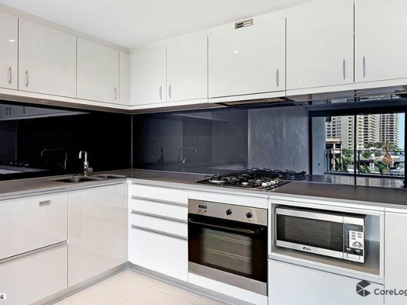 9 Ferny Avenue, Surfers Paradise QLD 4217