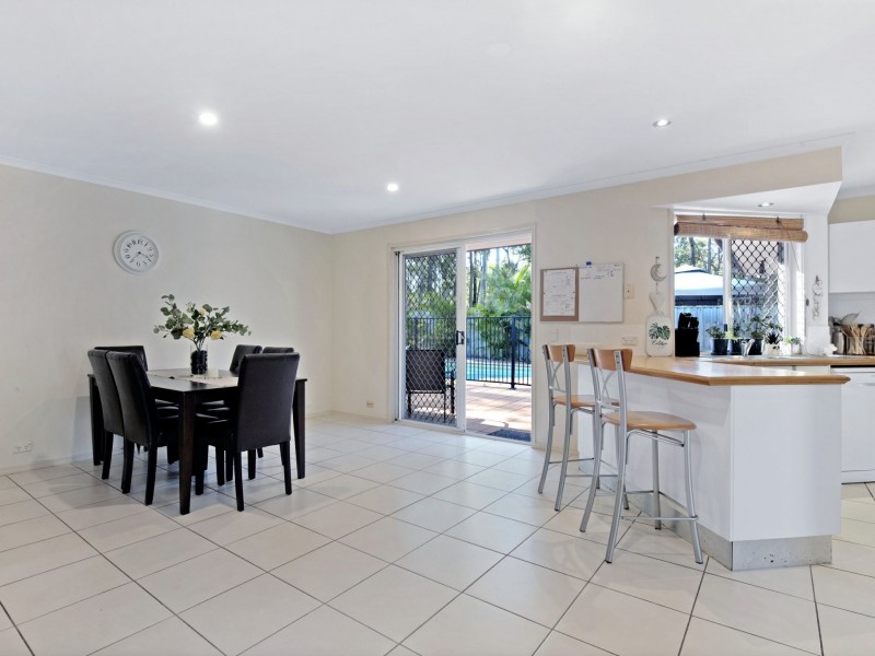 27 Manly Drive, Robina QLD 4226